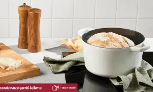 Chleb w garnku żeliwnym piecze się idealnie, bez pękania. Sprawdź, co zrobić, by był puszysty i apetyczny!